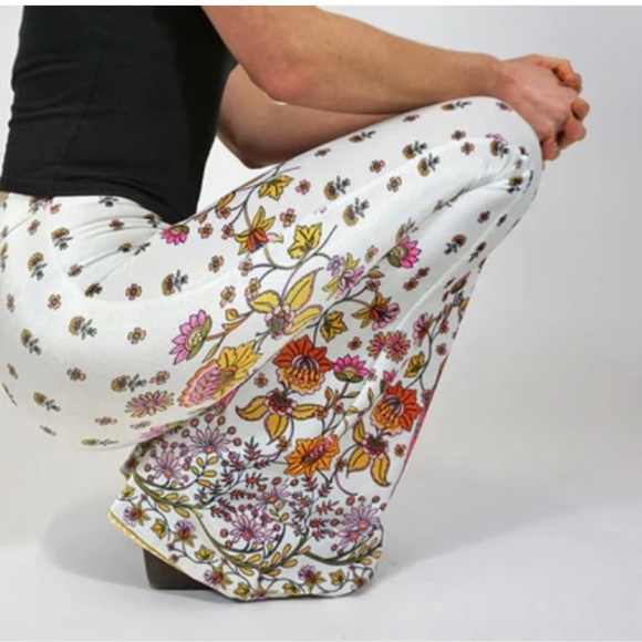 Free People Flare Street Amalia Ivory Velvet Pants Large - Picture 8 of 13